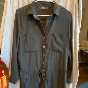 Lulu's ZAYN DARK GREEN LONG SLEEVE BUTTON-UP ROMPER S